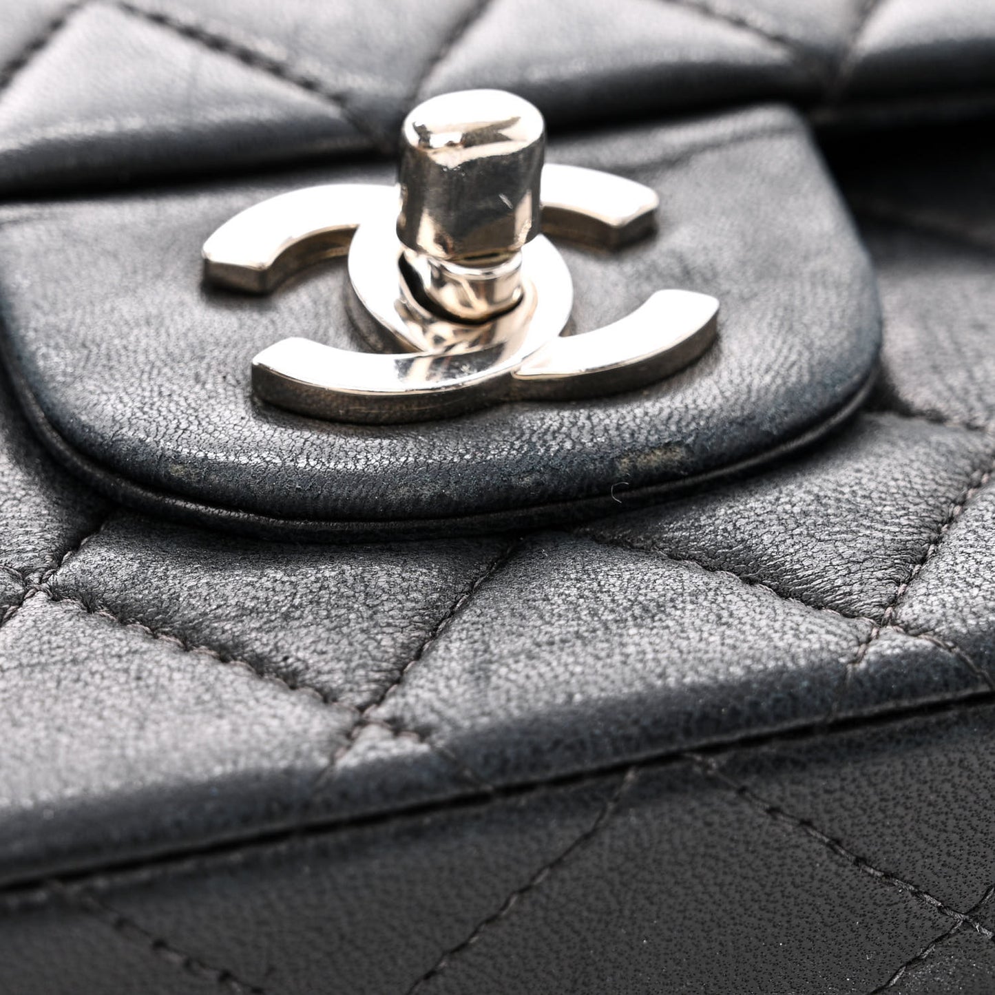 Lambskin Quilted Medium Double Flap Black