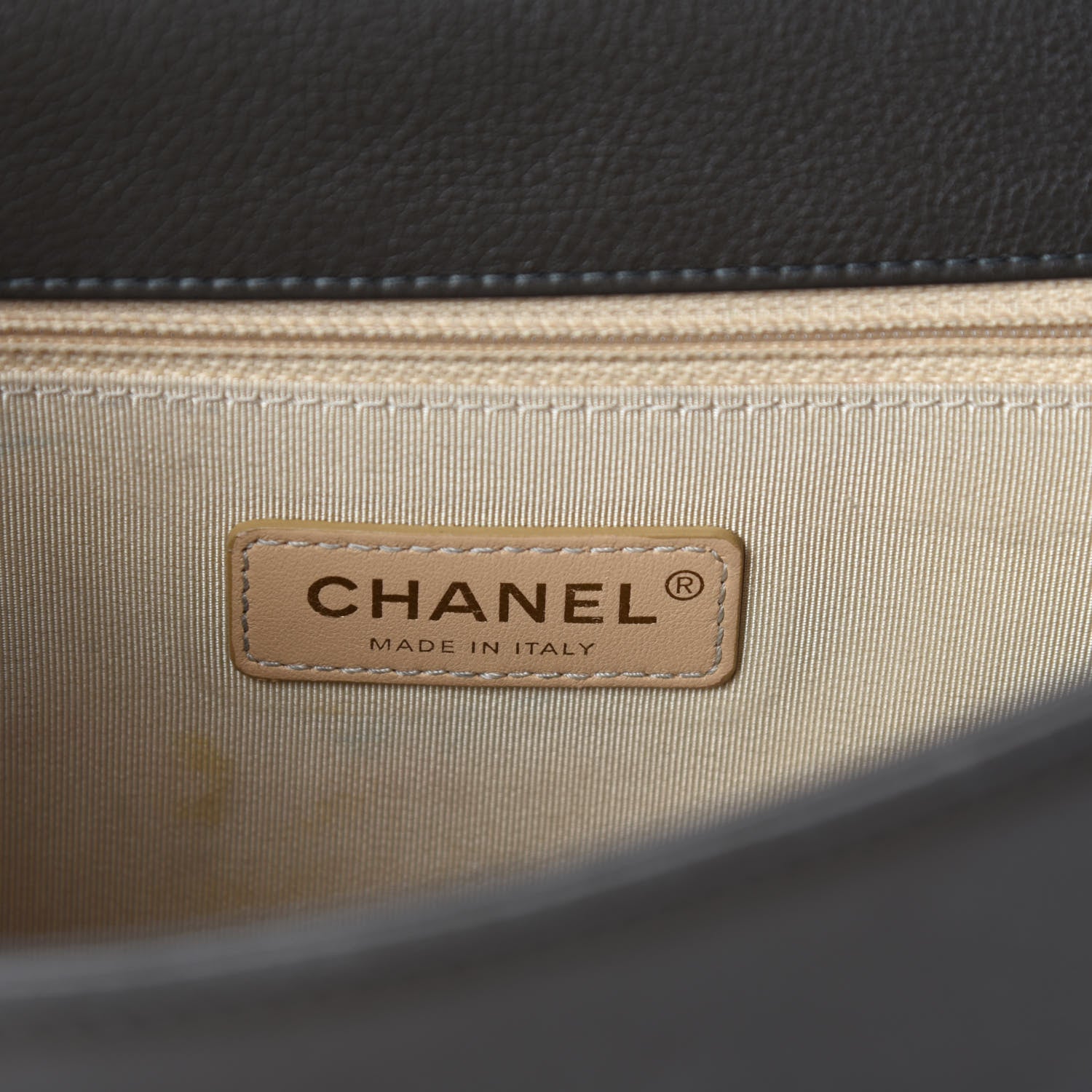 Chanel Grained Calfskin Quilted Medium Label Click Flap Bag Green 9 of 11