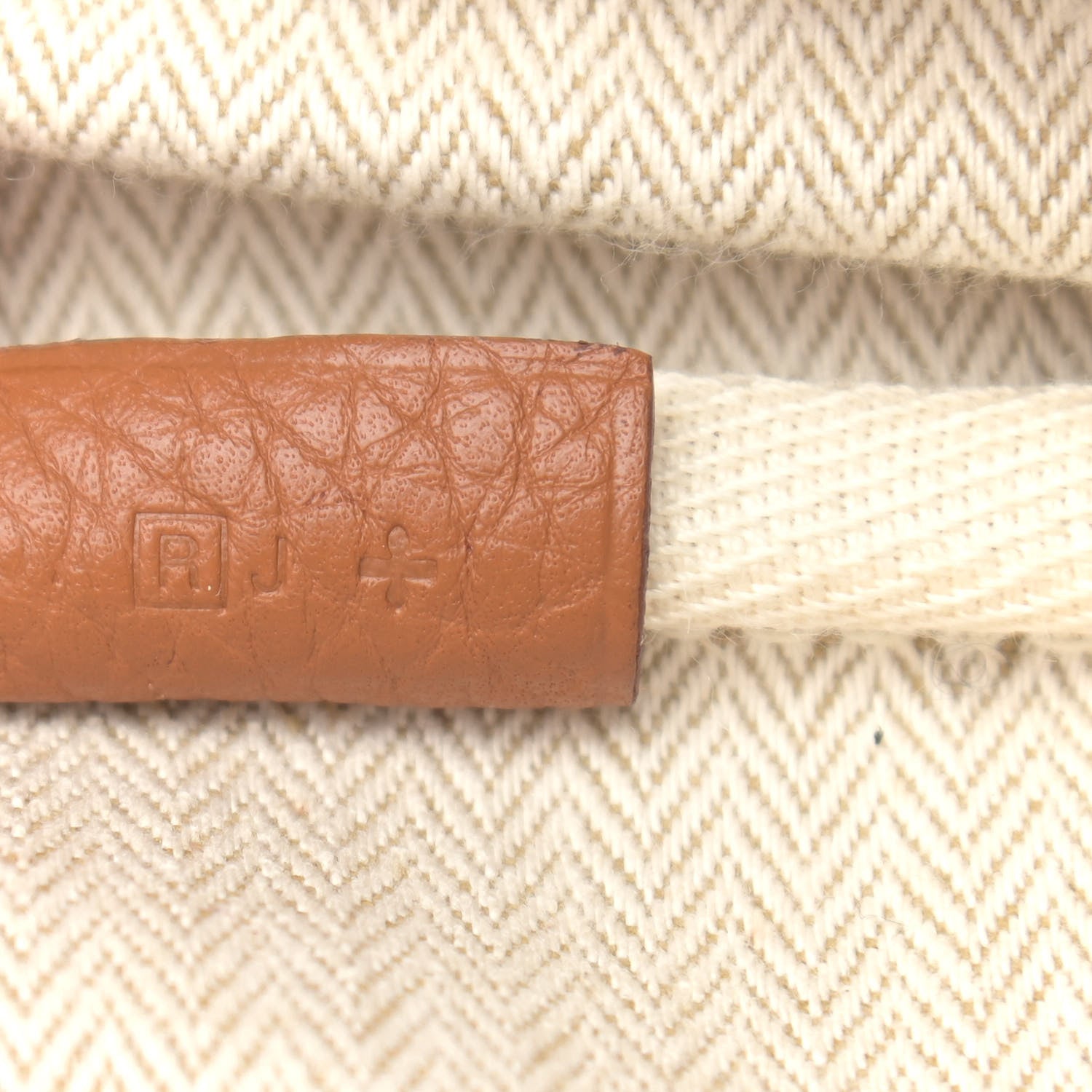 Hermes Taurillon Clemence Victoria II 35 Gold 6 of 14