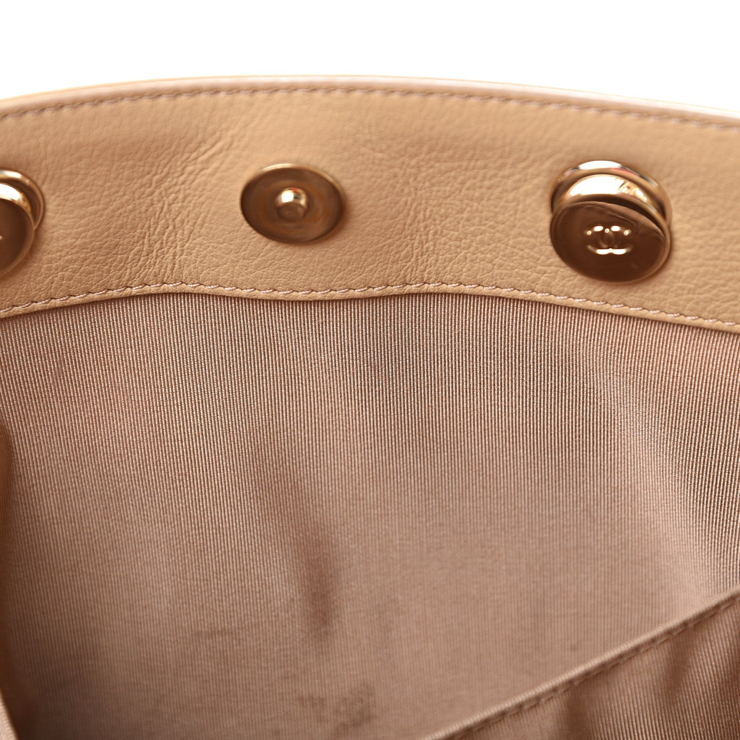Bullskin Stitched Medium Shopping Bag Beige