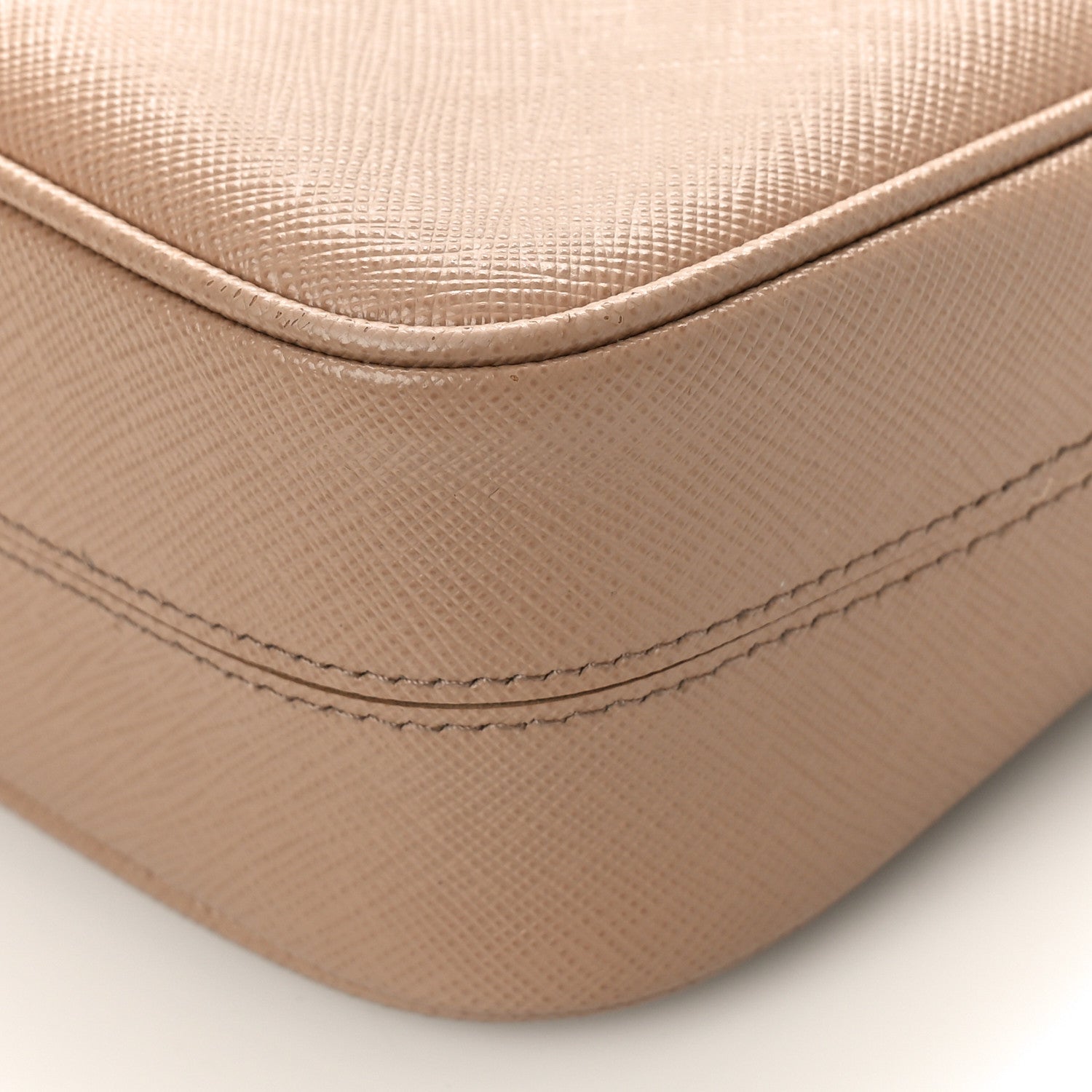 Prada Saffiano Lux Re-Edition 2005 Shoulder Bag Cammeo 8 of 9