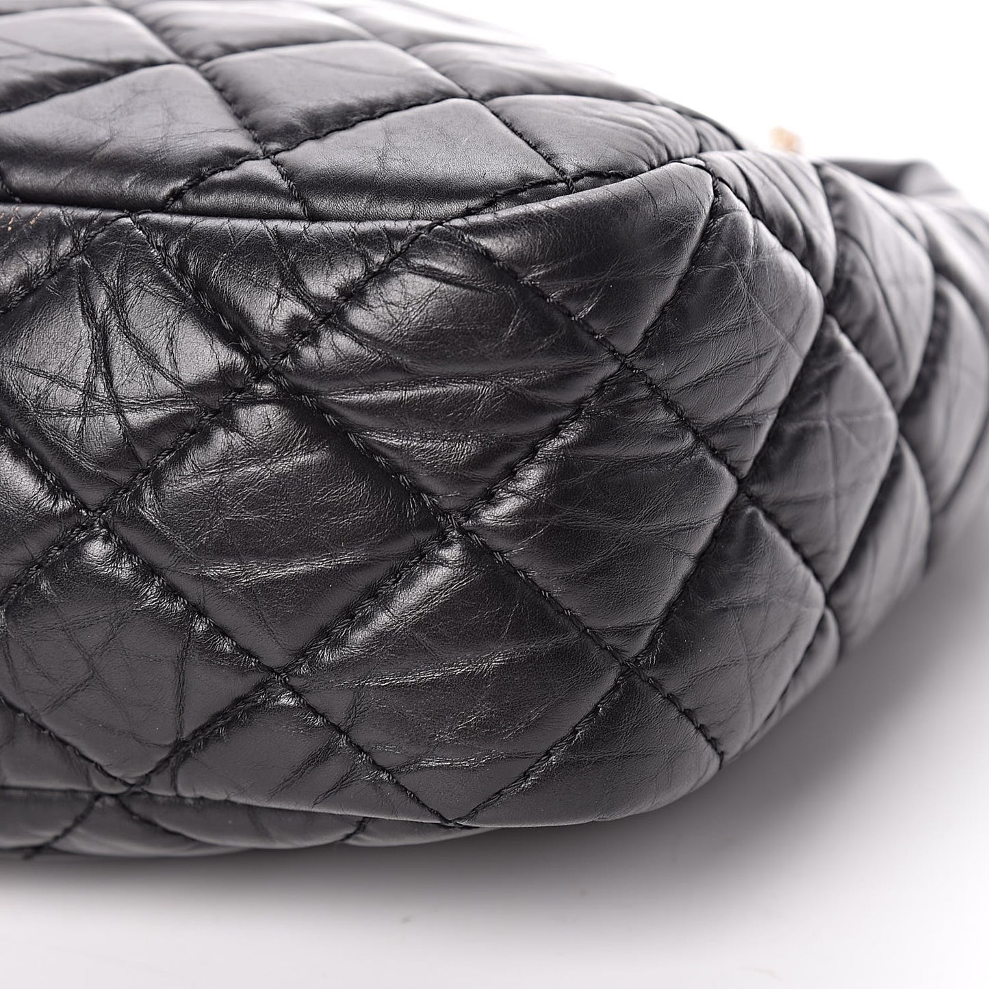 Aged Calfskin Quilted Large Reissue Camera Case Black