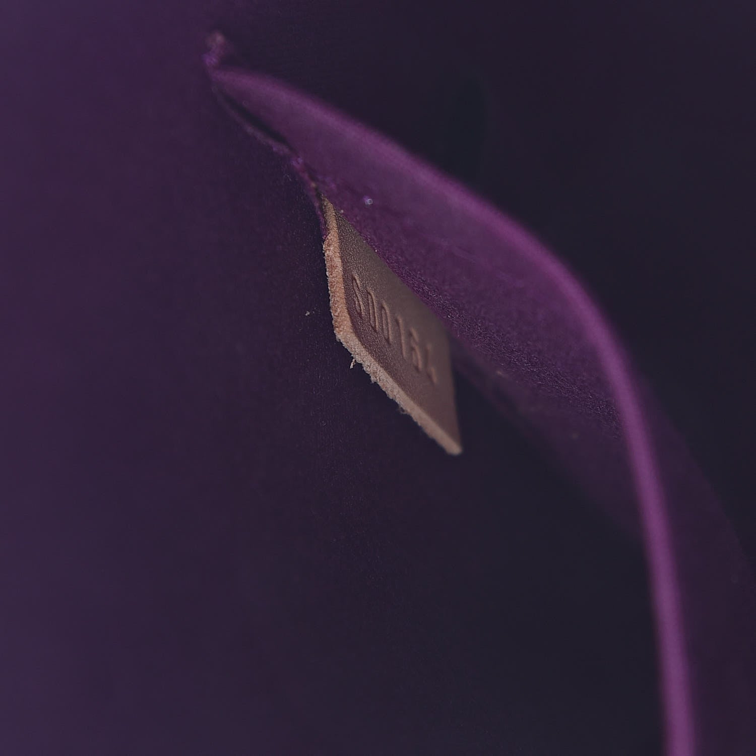 Louis Vuitton Vernis Alma MM Amethyste 8 of 11