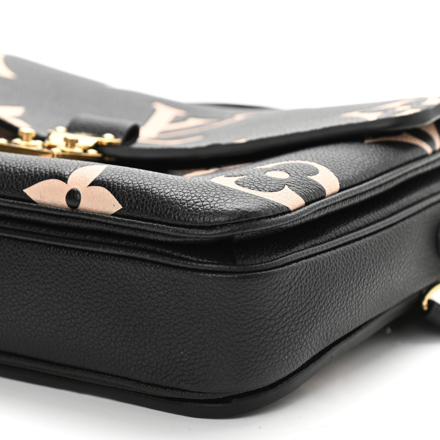Empreinte Monogram Giant Pochette Metis Black Beige