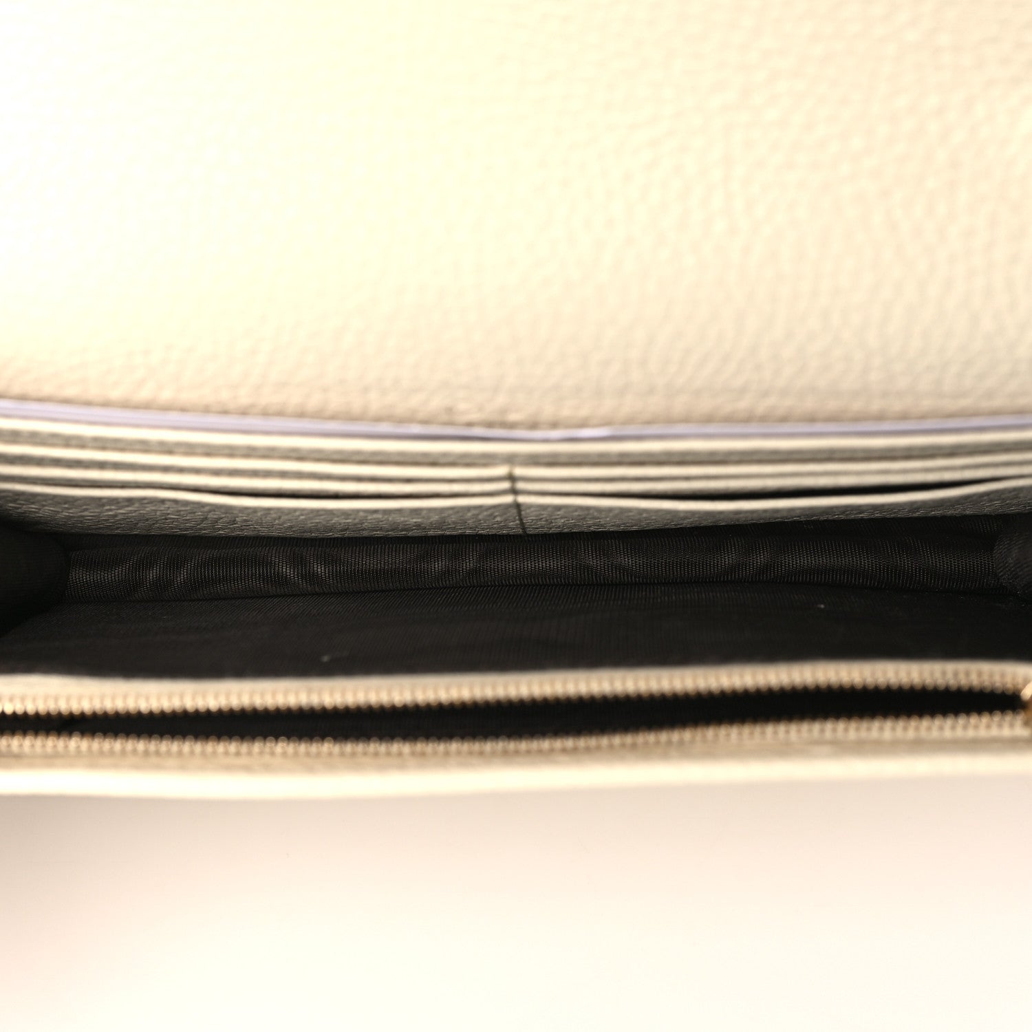Gucci Pebbled Calfskin Soho Wallet on Chain Ivoire 5 of 9