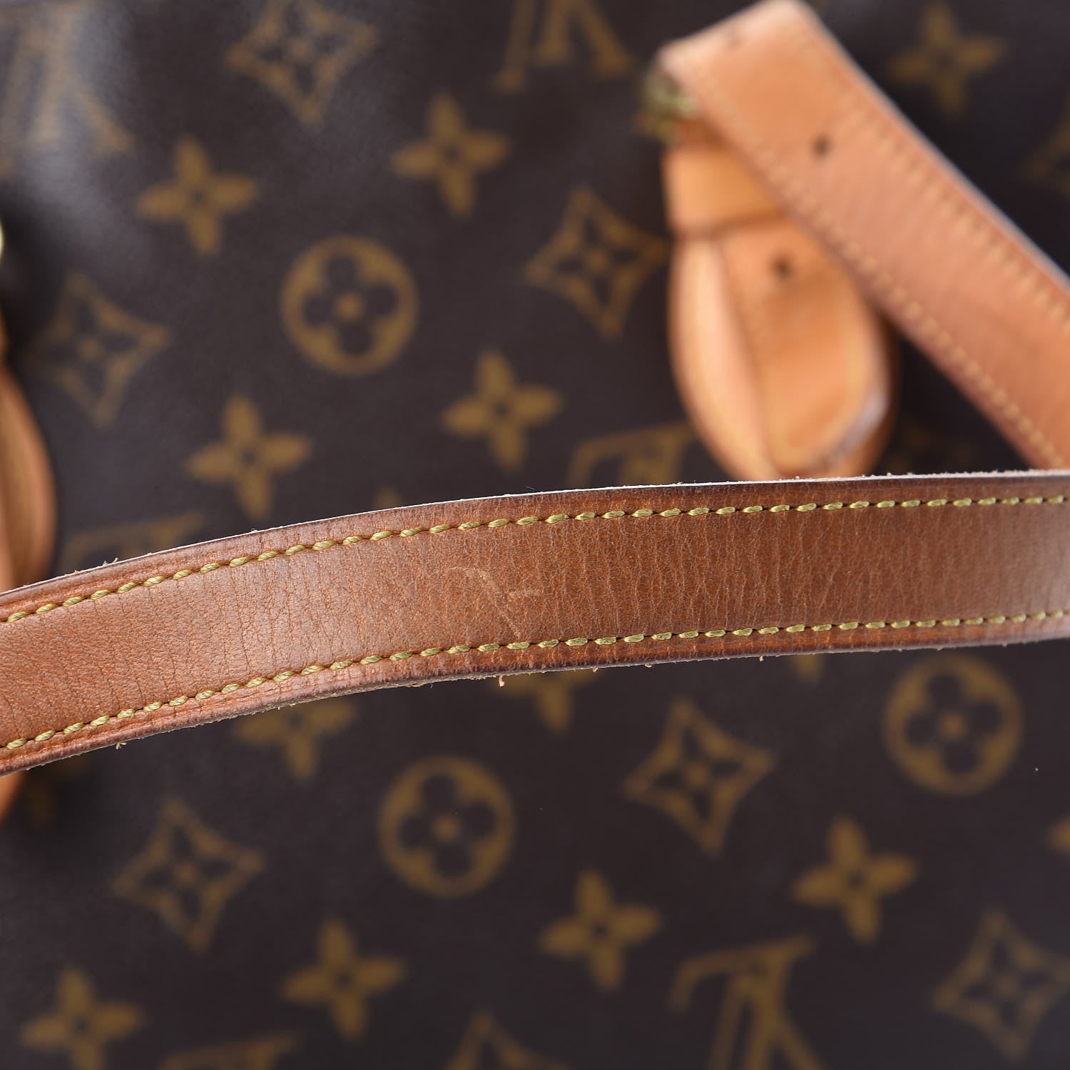 Louis Vuitton Monogram Popincourt Haut 14 of 22