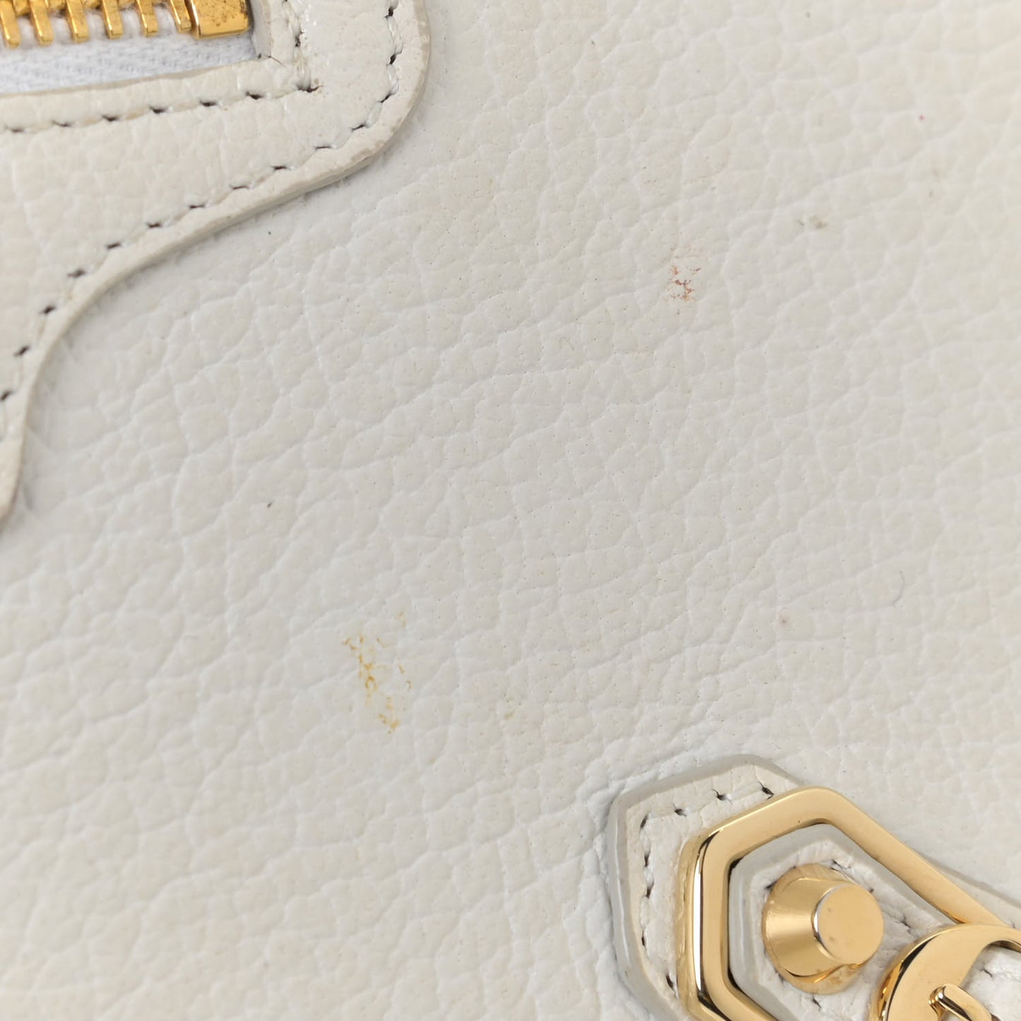 Agneau Gold Metallic Edge Hardware Wallet On Chain White