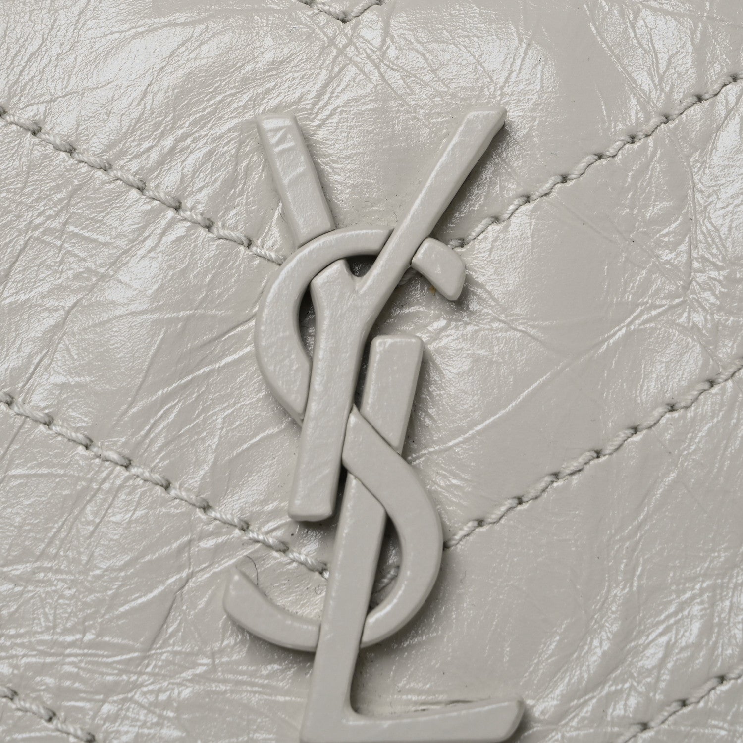 Saint Laurent Crinkled Calfskin Matelasse Monogram Baby Niki Chain Satchel Blanc Vintage 8 of 11