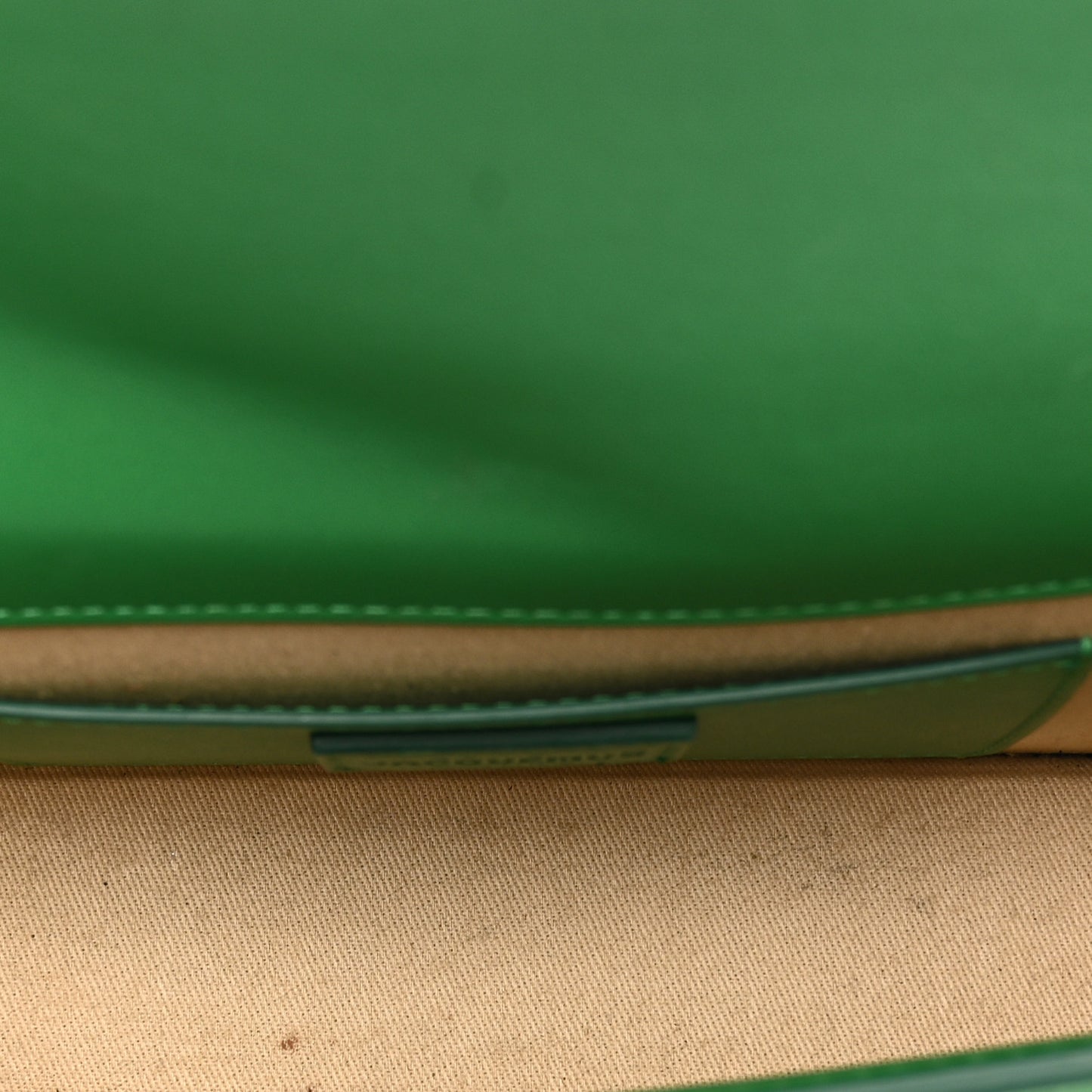 Smooth Calfskin Le Bambino Long Green
