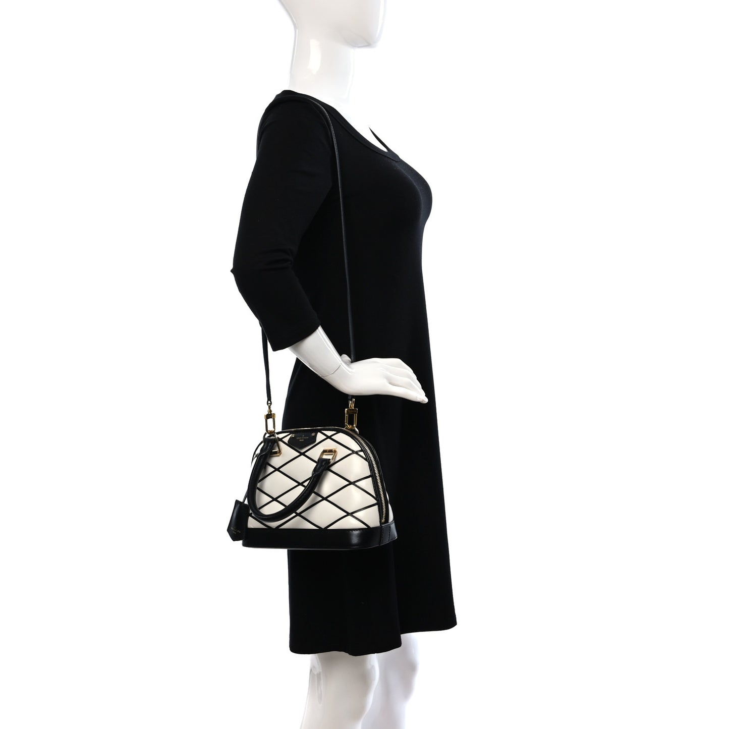 Lambskin Malletage Alma BB Black White