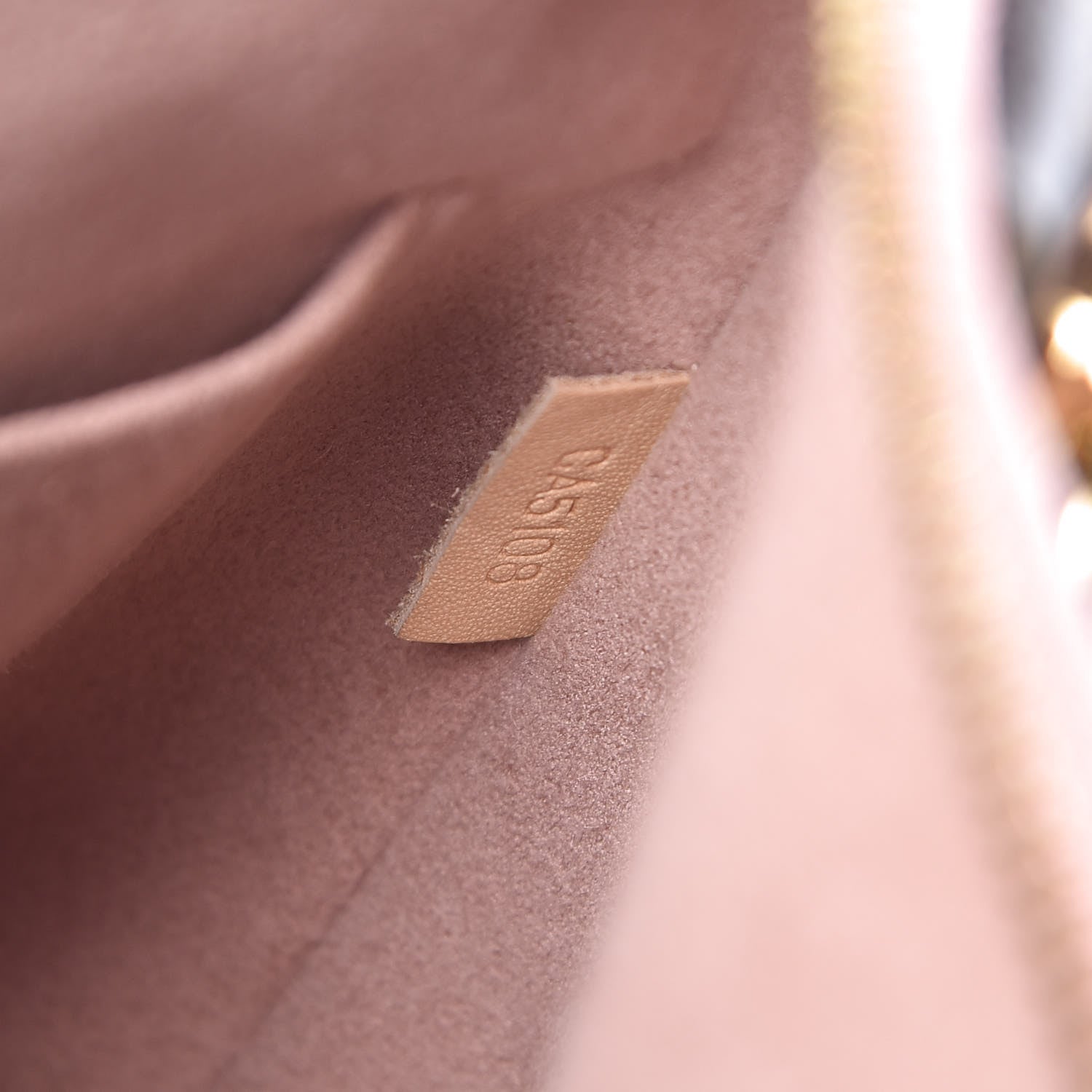 Louis Vuitton Monogram V Tote BB Rose Poudre 7 of 9