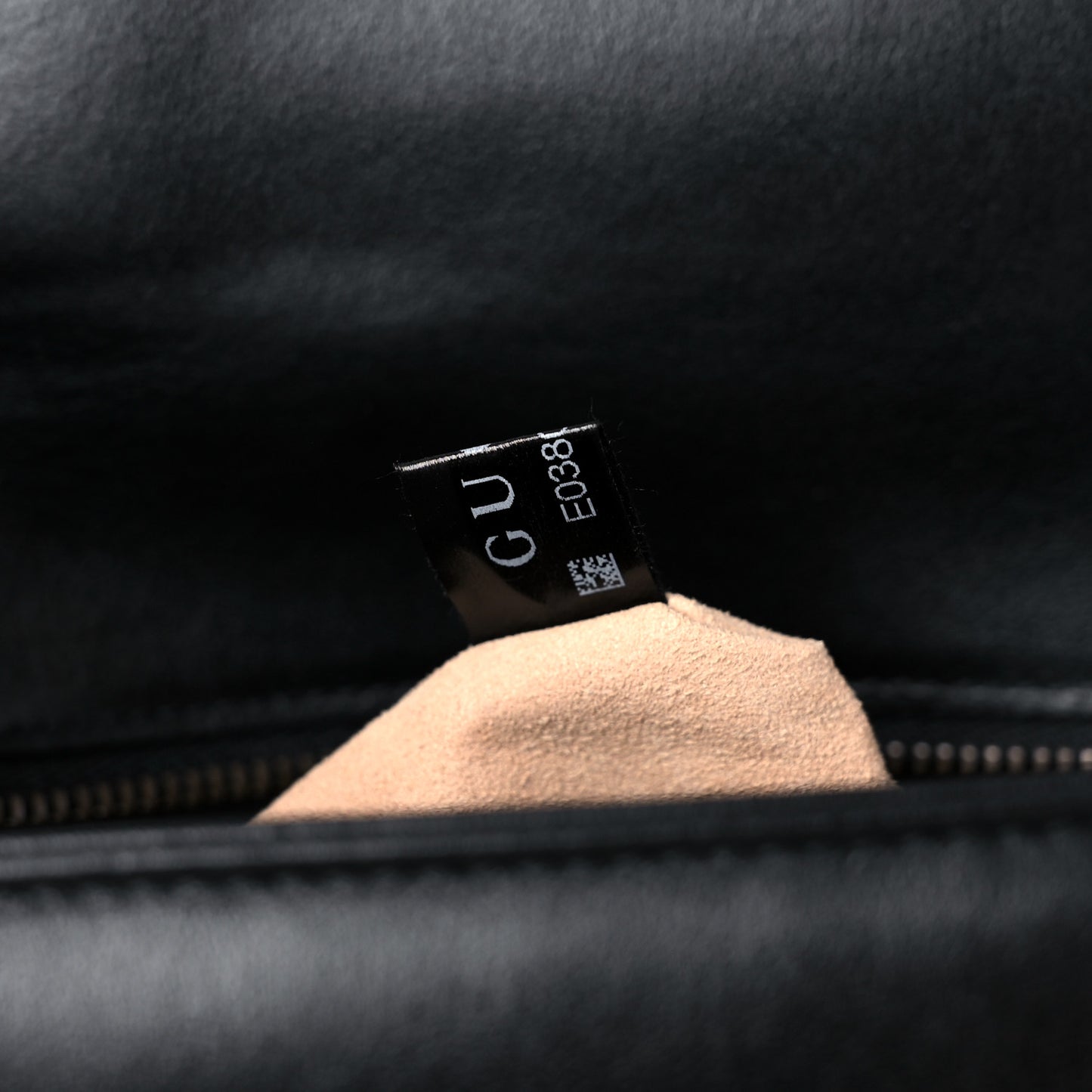 Calfskin Matelasse Small GG Marmont Top Handle Shoulder Bag Black
