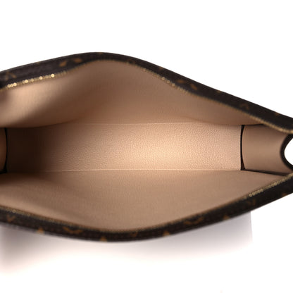 Louis Vuitton Monogram Toiletry Pouch 26 5 of 11