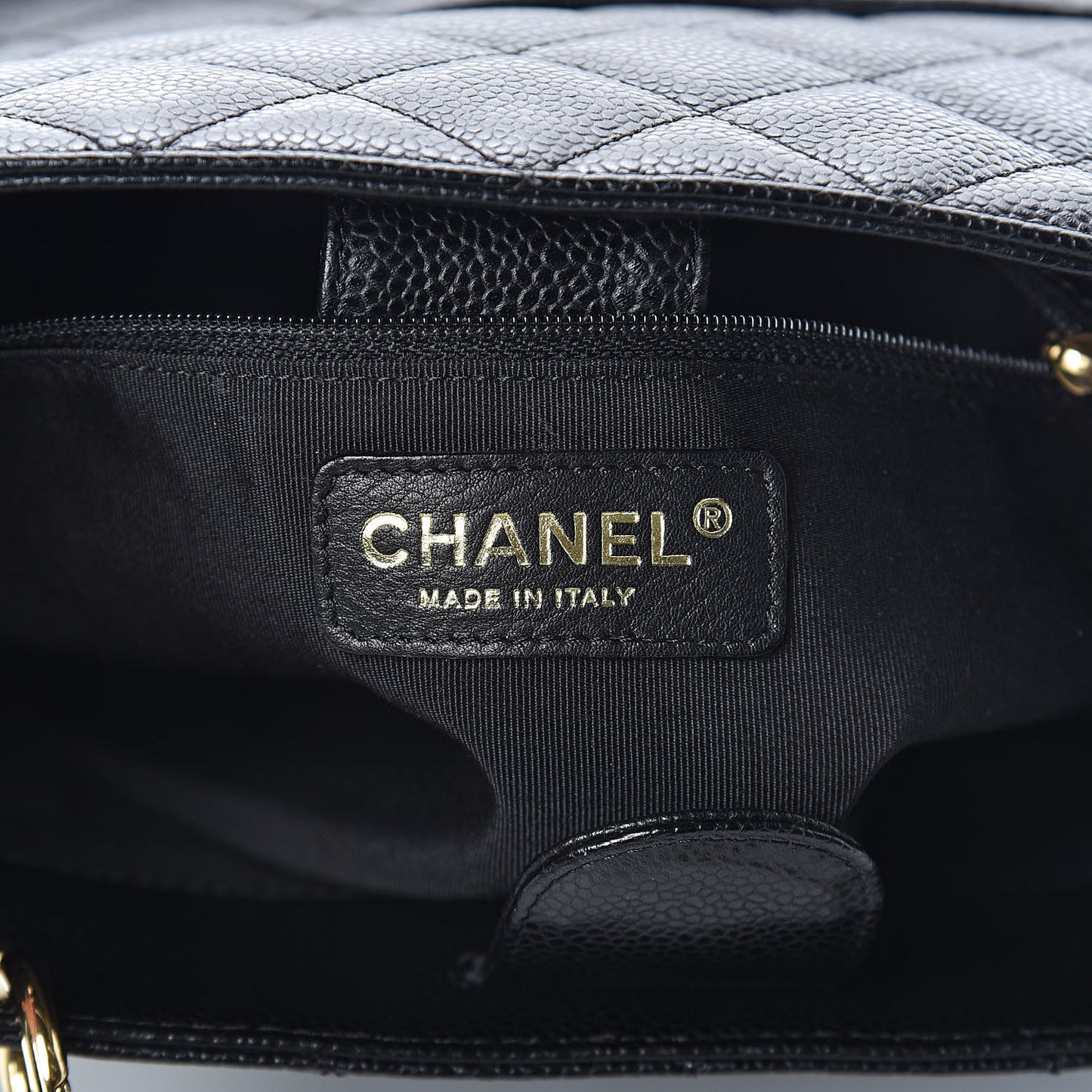 Caviar Quilted Petit Shopping Tote PST Black
