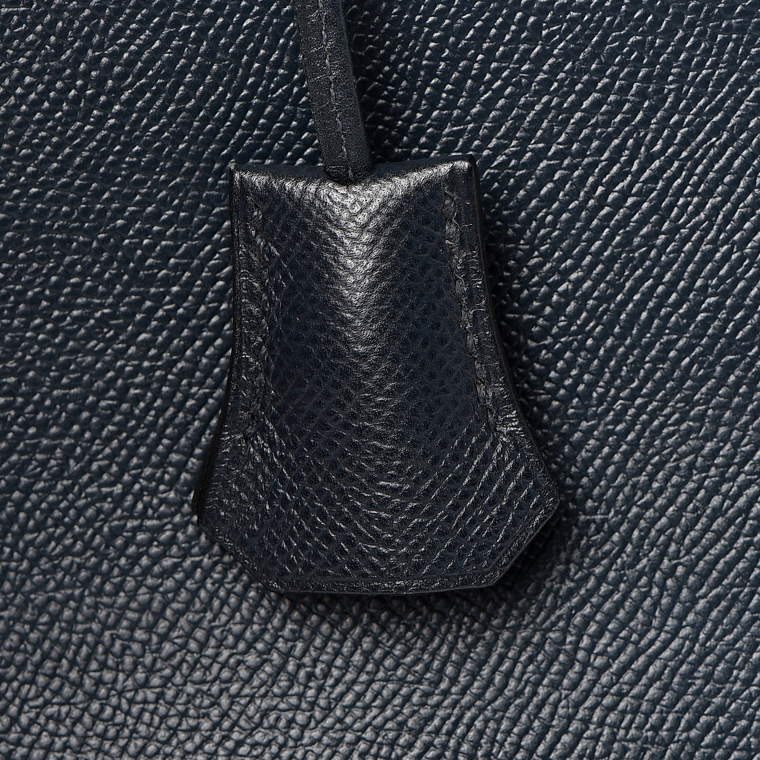 Hermes Courchevel Retourne Kelly 28 Bleu Marine 33 of 48