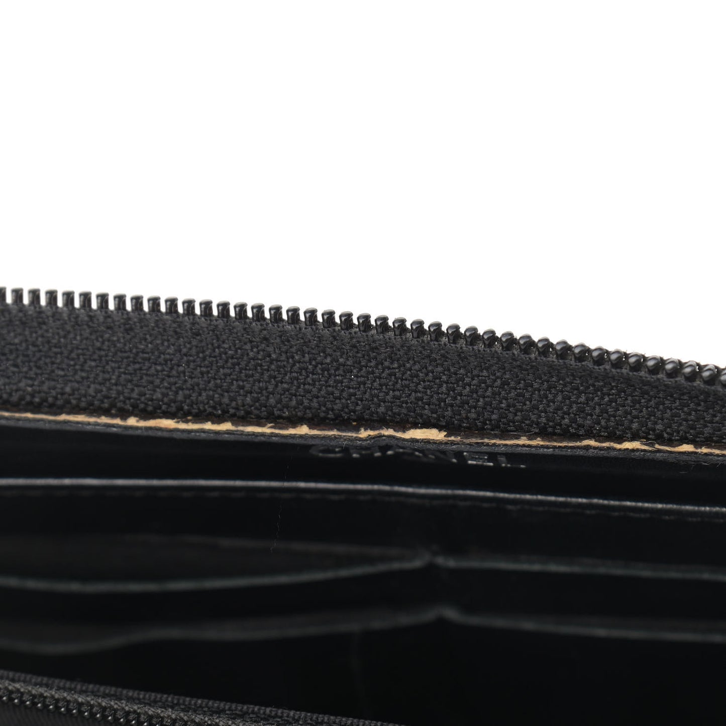 Patent Large Gusset CC Zip Wallet Black