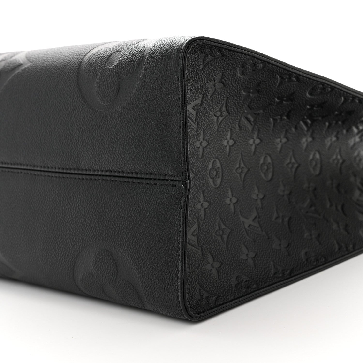 Louis Vuitton Empreinte Monogram Giant Onthego GM Black 9 of 9