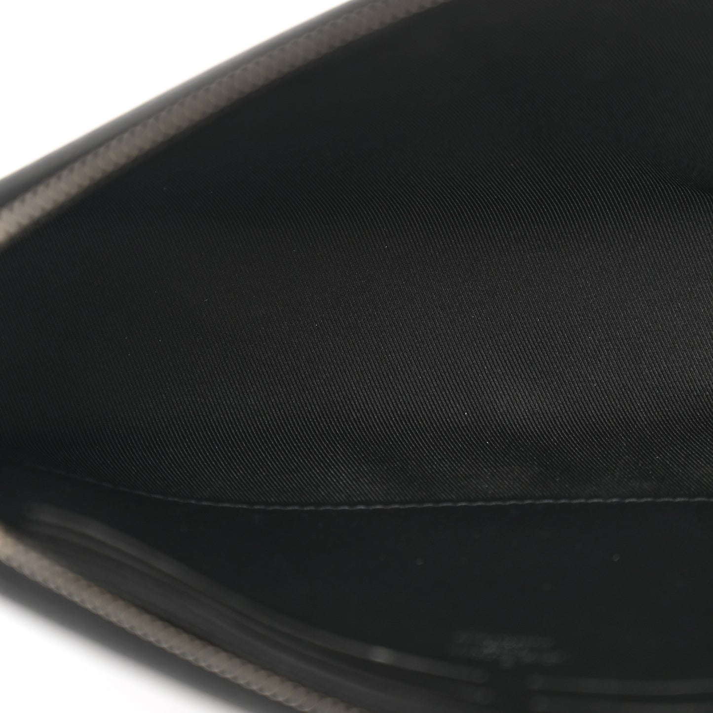 Taiga Pochette Voyage Black