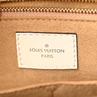 Louis Vuitton Empreinte Monogram Giant Onthego GM Creme 6 of 9