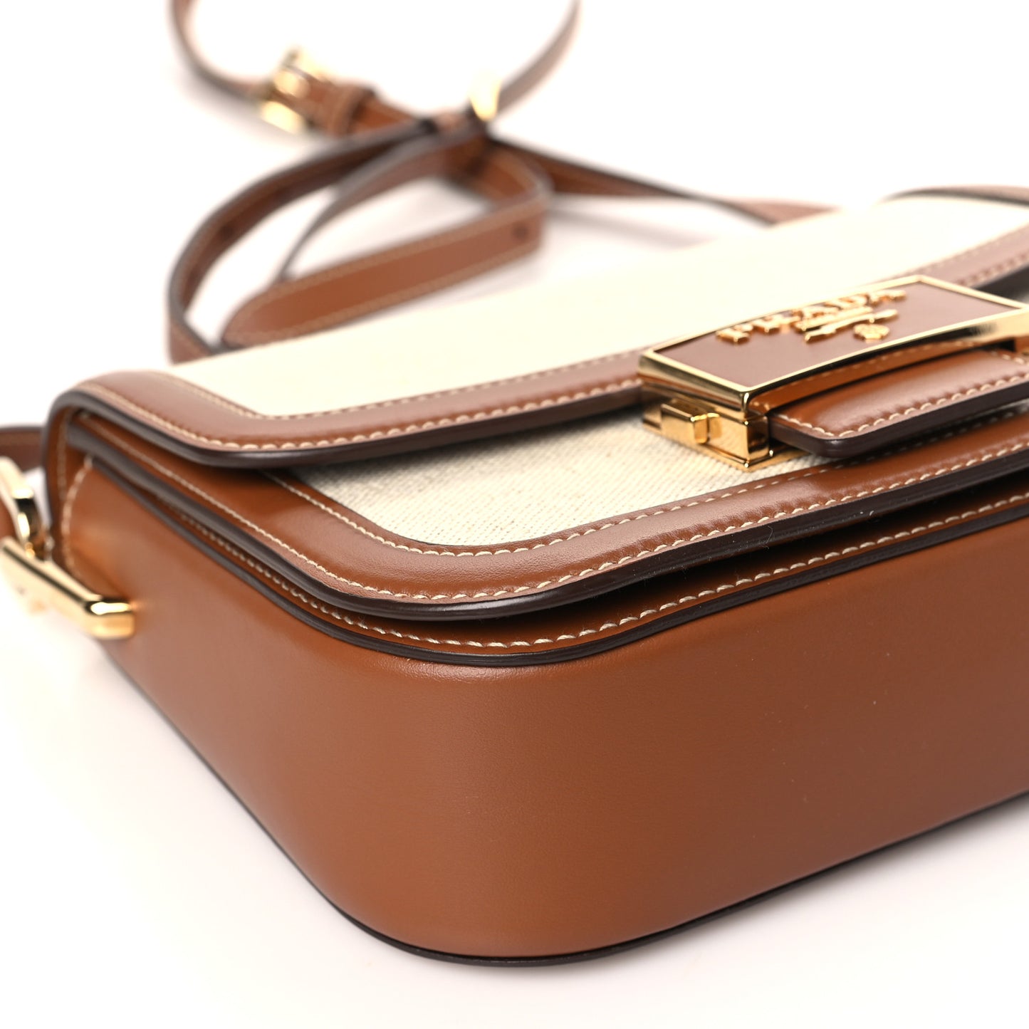 Mistolino Vitello Embleme Flap Shoulder Bag Naturale Cognac