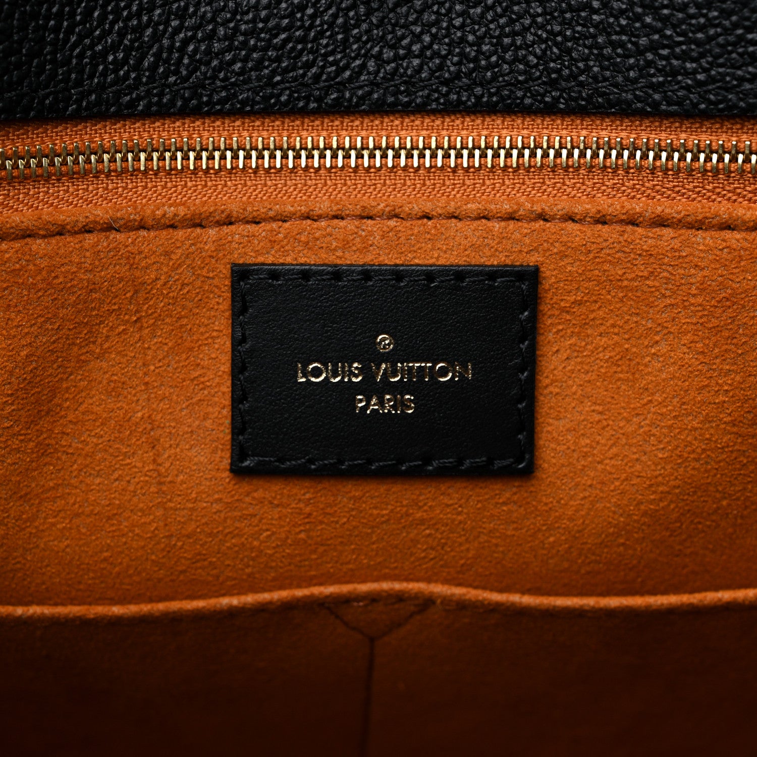 Louis Vuitton Empreinte Monogram Giant Onthego MM Black 6 of 9