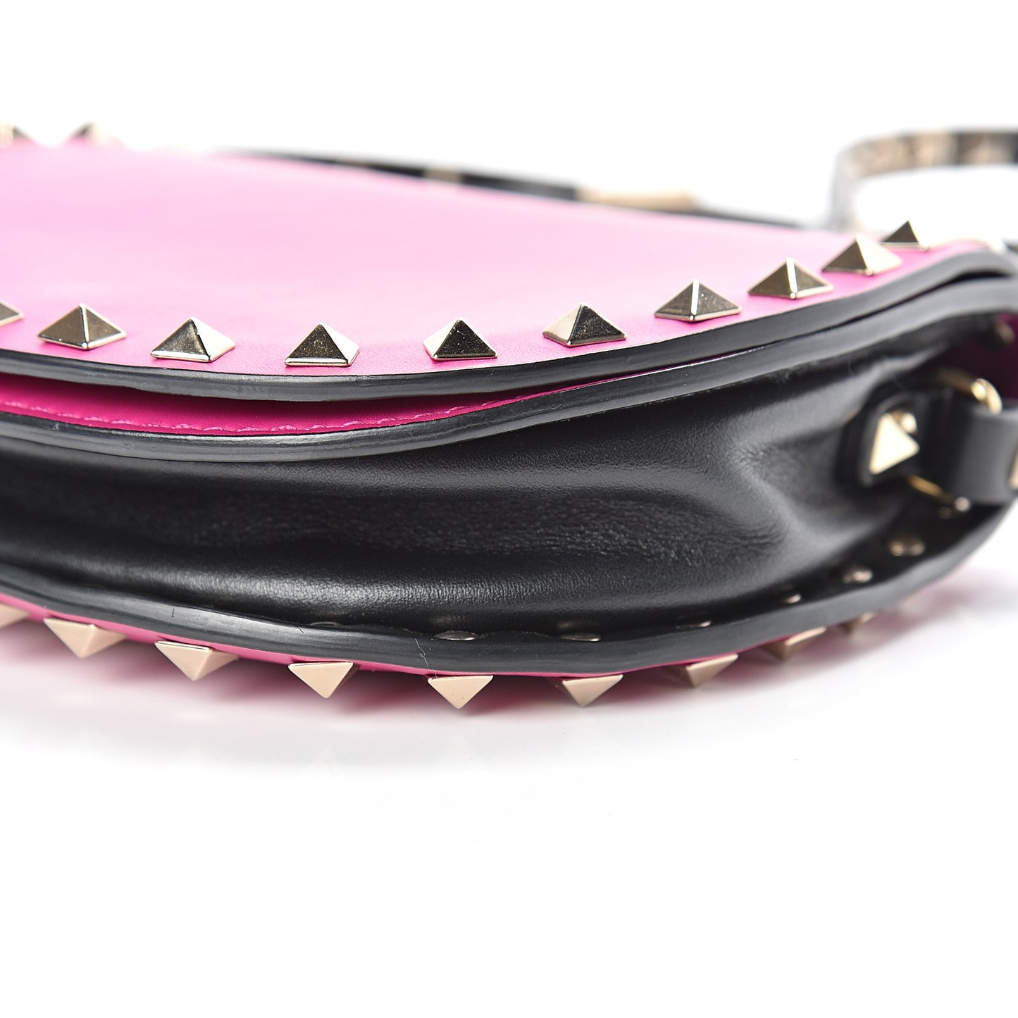 Vitello Rockstud Halfmoon Saddle Bag Fuxia Black
