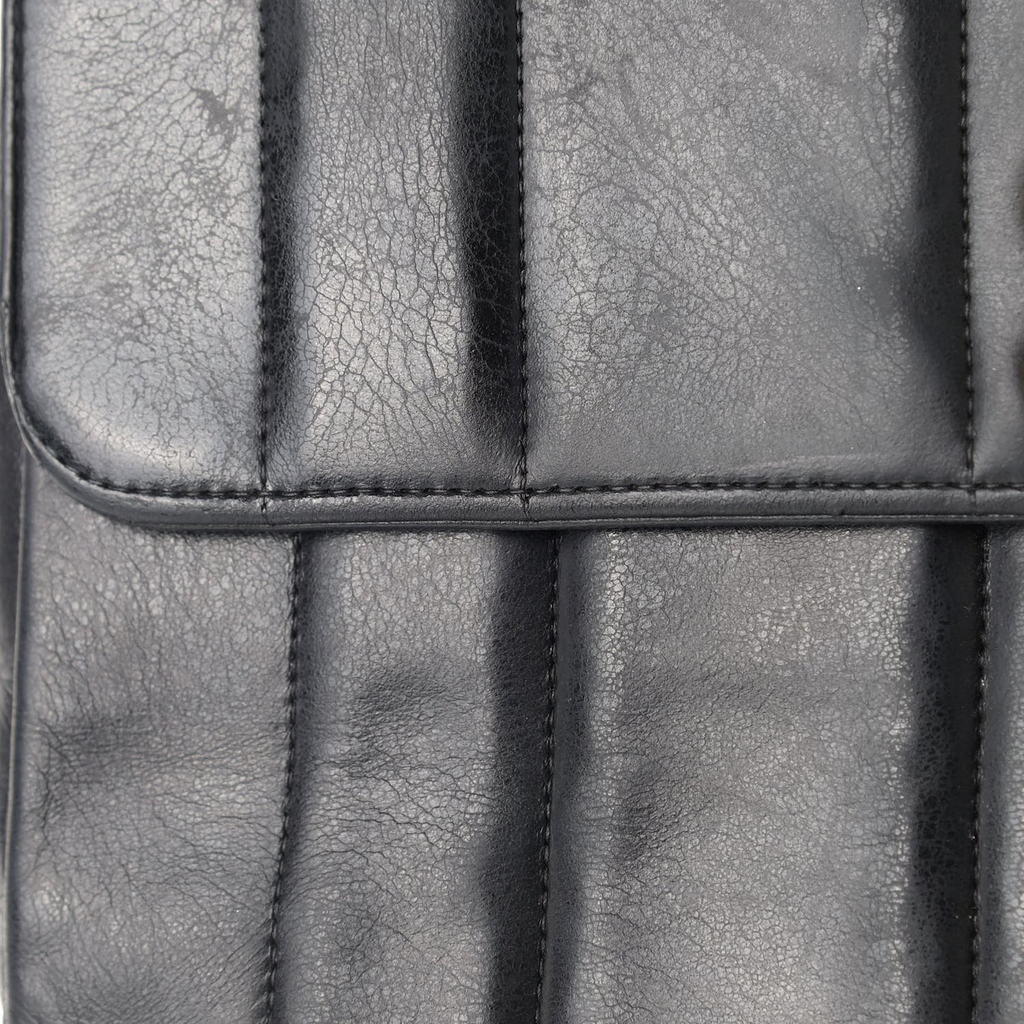 Lambskin Vertical Quilted Medium Single Flap Black
