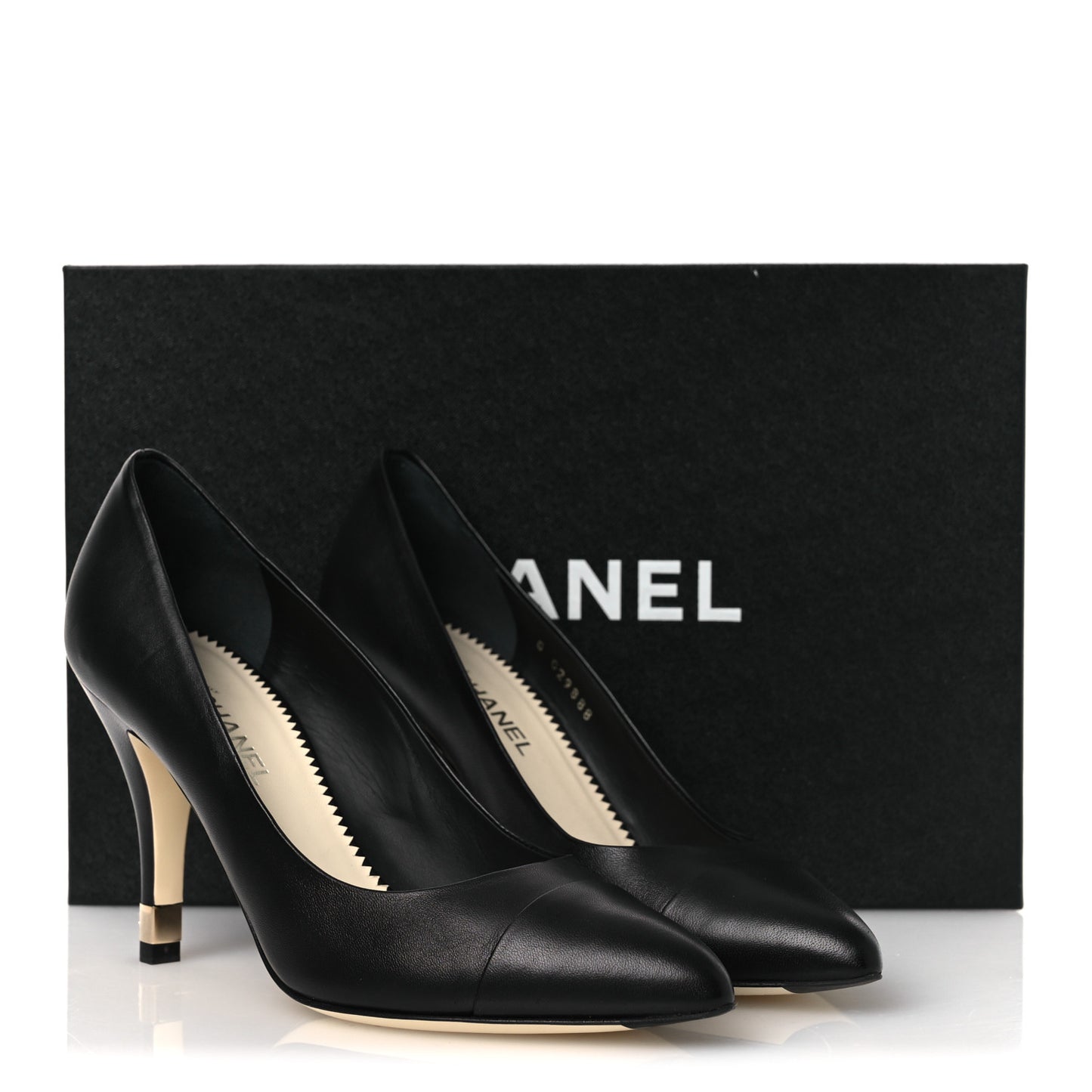 Lambskin Cap Toe CC Pumps 38 Black