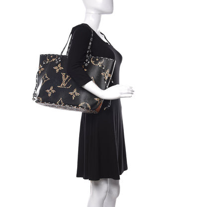 Louis Vuitton Monogram Giant Jungle Neverfull MM Black 2 of 10