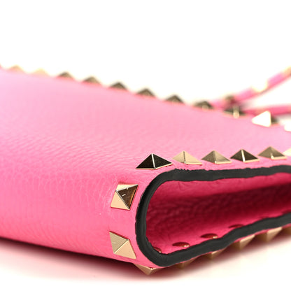Valentino Garavani Pebbled Calfskin Medium Rockstud Flat Pouch Pink 9 of 9