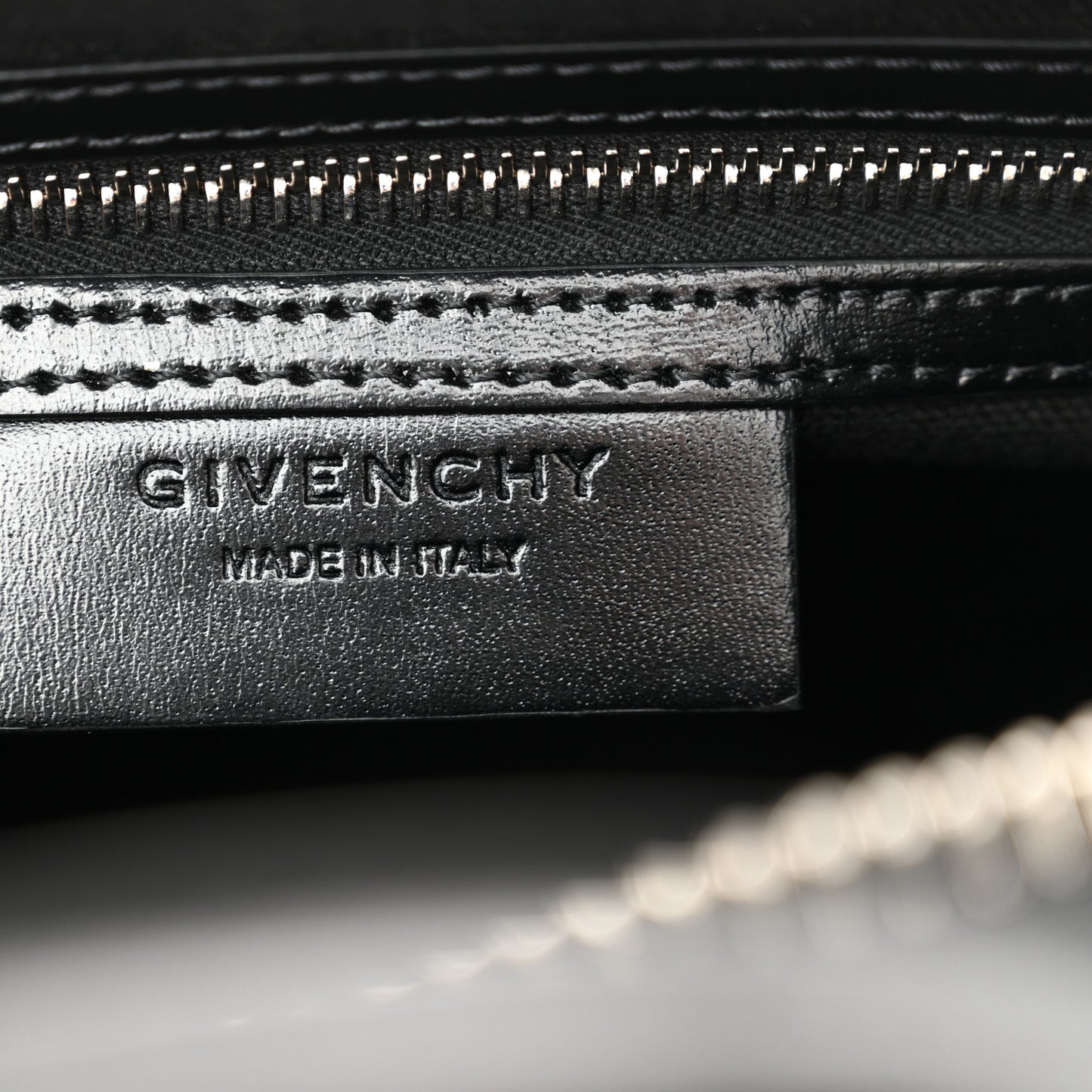 Shiny Lord Calfskin Mini Antigona Black