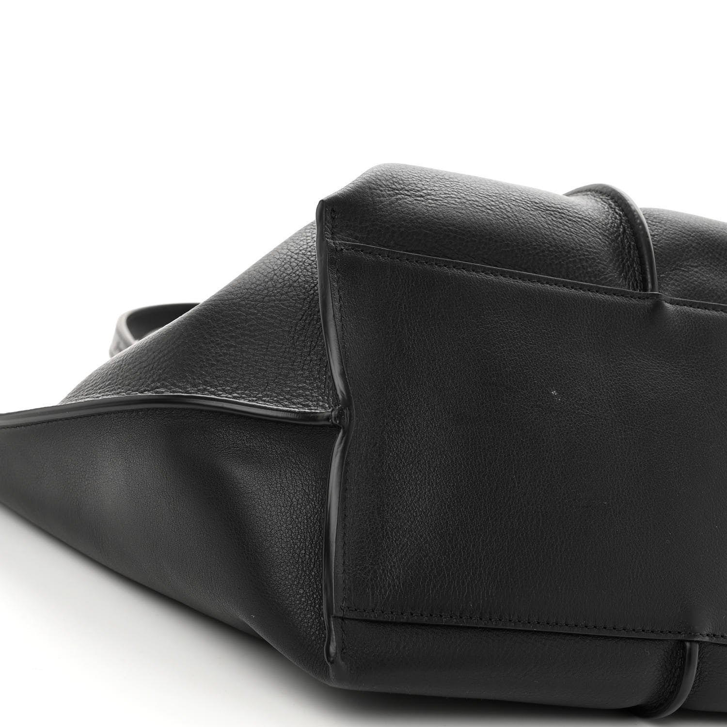 Chloe Smooth Calfskin Medium Vick Tote Black 9 of 10