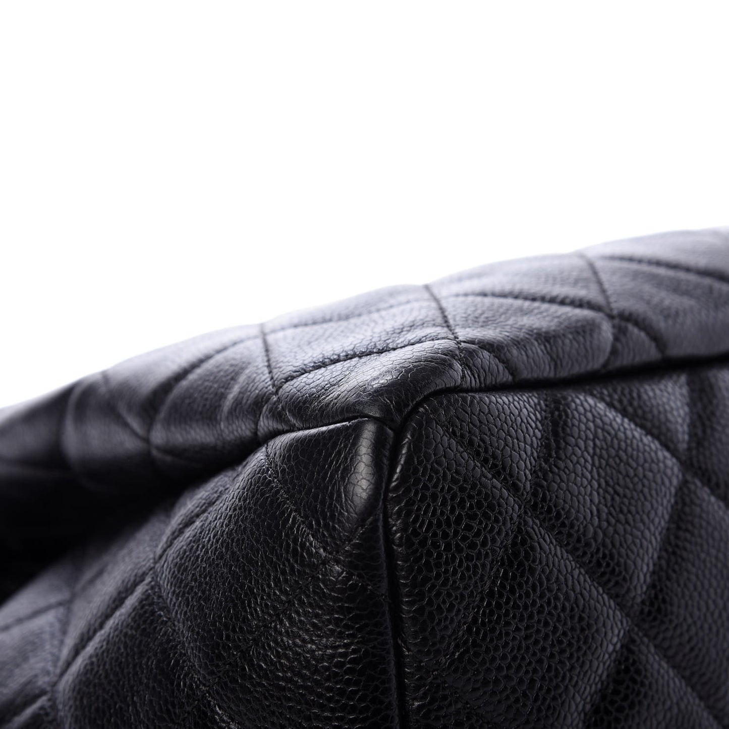 Caviar Quilted Small Chain Bucket Bag Black