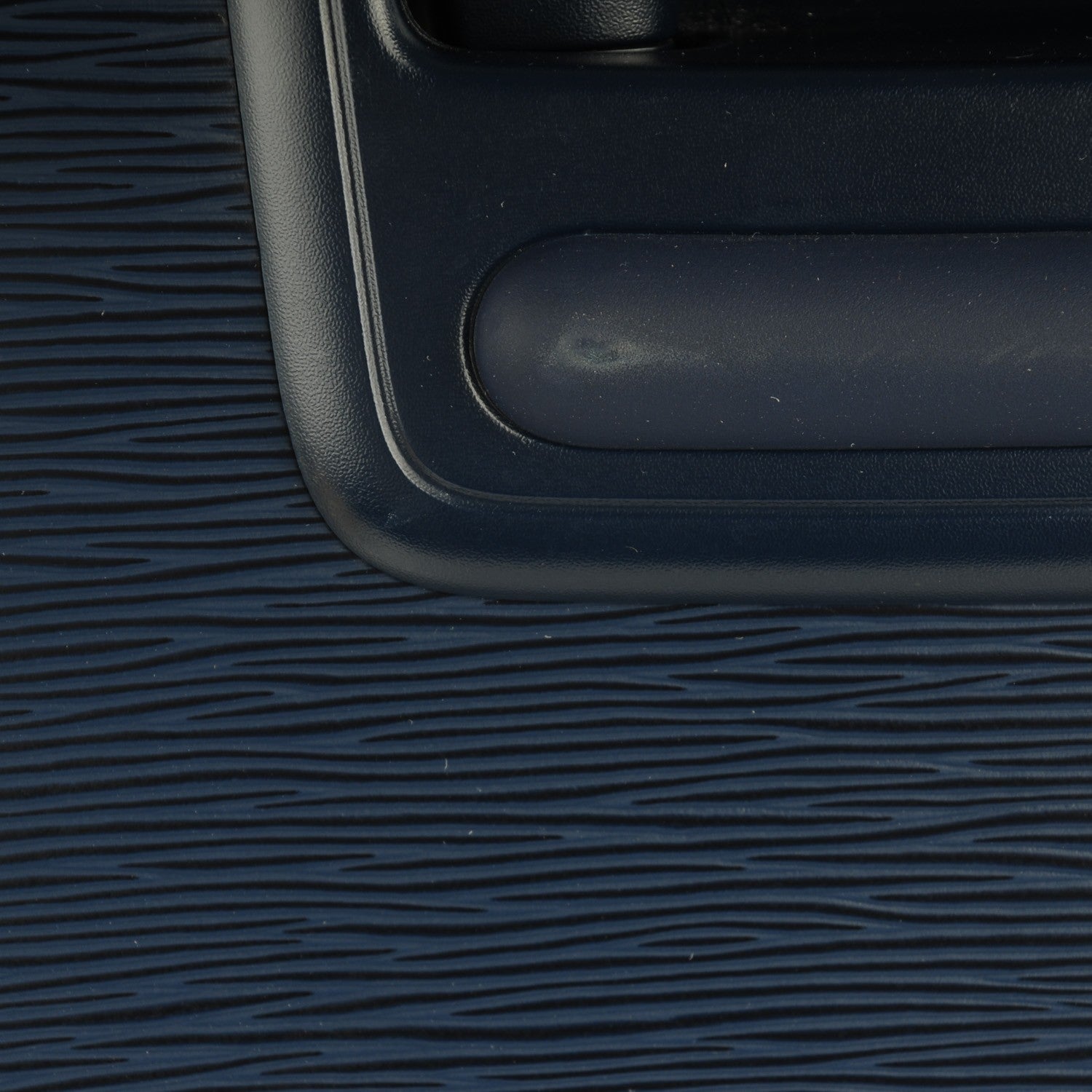 Louis Vuitton Epi Pegase 50 Indigo 12 of 12