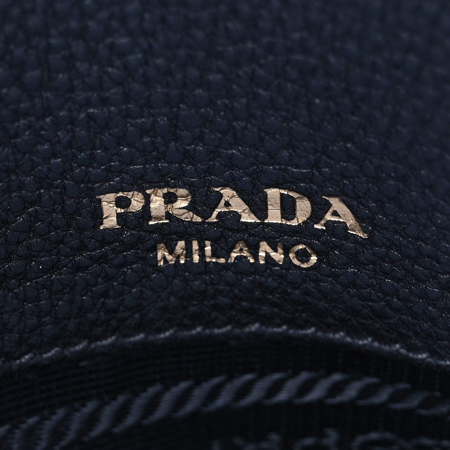 Vitello Daino Bag Black