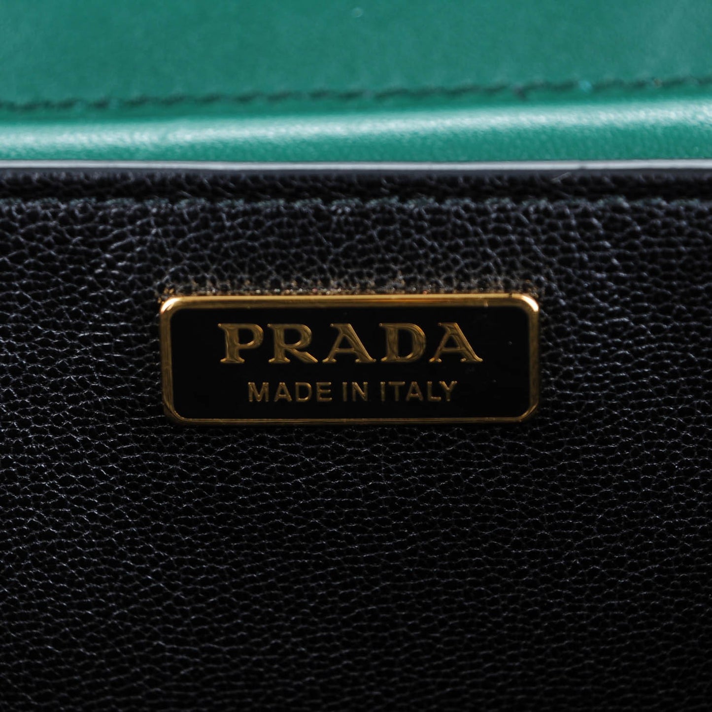 City Calf Saffiano Cahier Bag Billiard Green Black