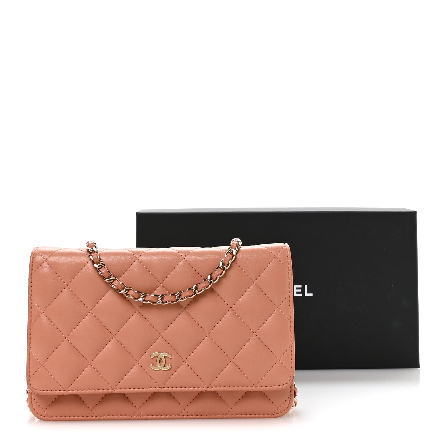 CHANEL メモワール・ド・ラ・モード Chanel Lambskin Quilted Wallet on Chain WOC Salmon Pink 1820744