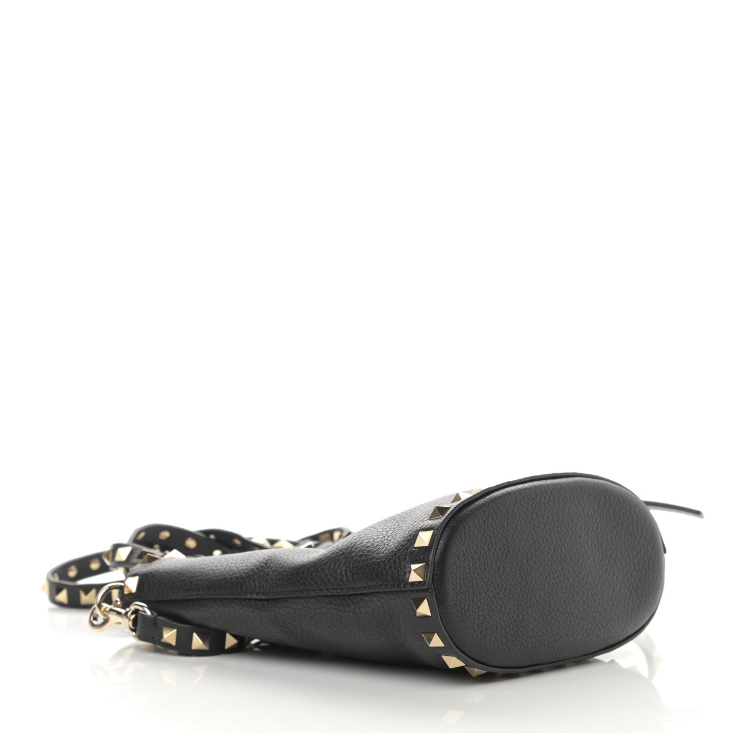 Valentino Garavani Pebbled Calfskin Rockstud Bucket Bag Black 4 of 9