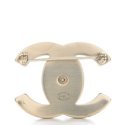 Chanel CC Turnlock Brooch Gold 3 of 5
