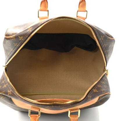 Louis Vuitton Monogram Evasion Sports Bag 4 of 9