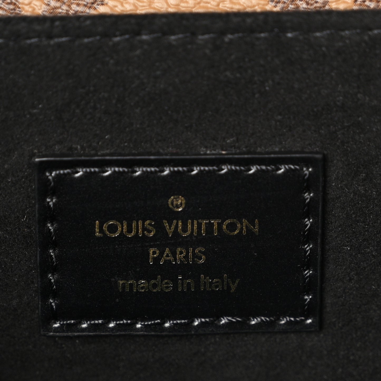 Reverse Monogram Pochette Metis