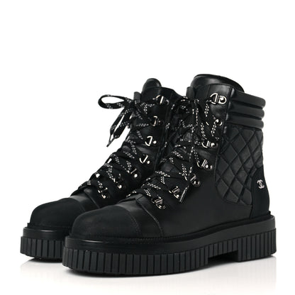 Chanel Calfskin Grosgrain Quilted Lace Up Boots 40 Black Grey 3 of 7