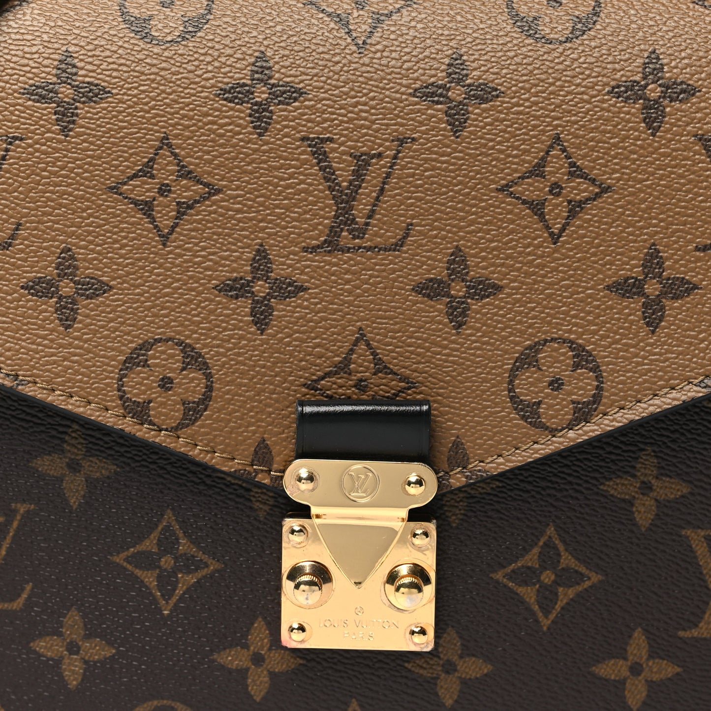 Reverse Monogram Pochette Metis