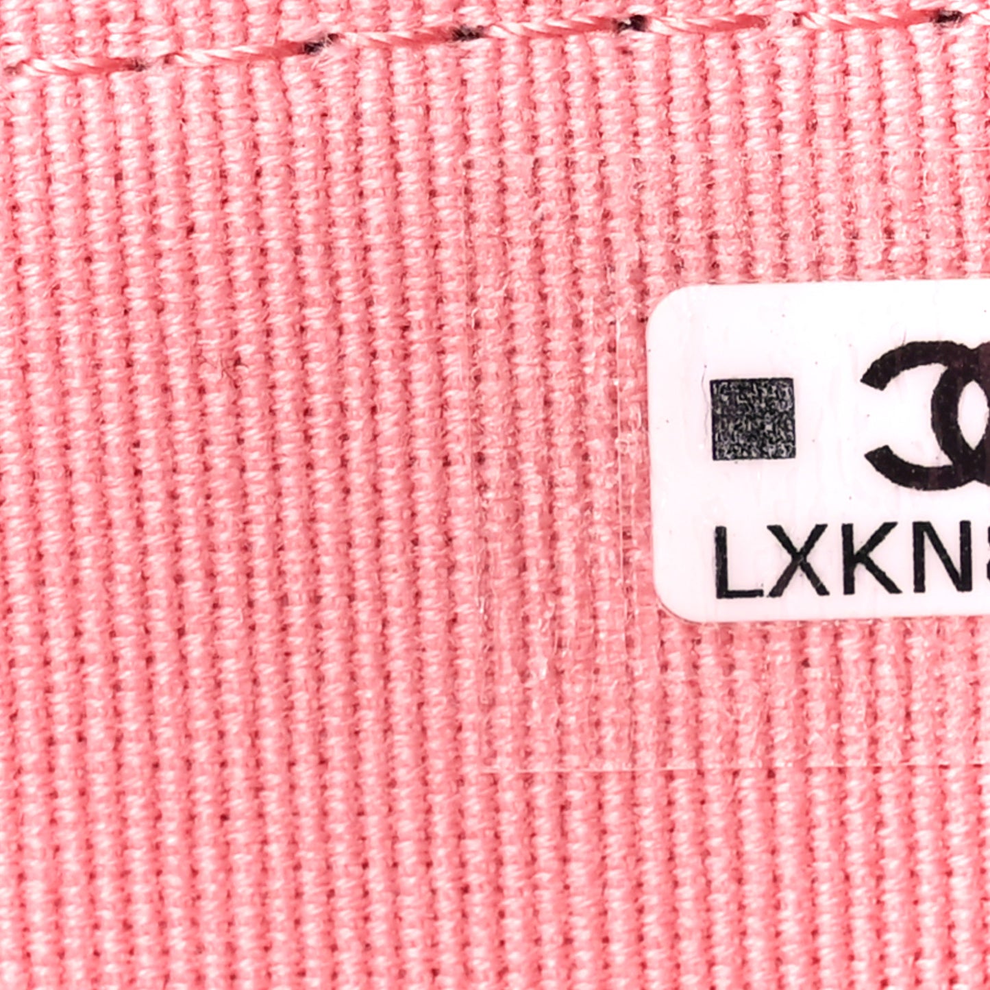 Caviar Quilted CC Zip Around Card Holder Pink