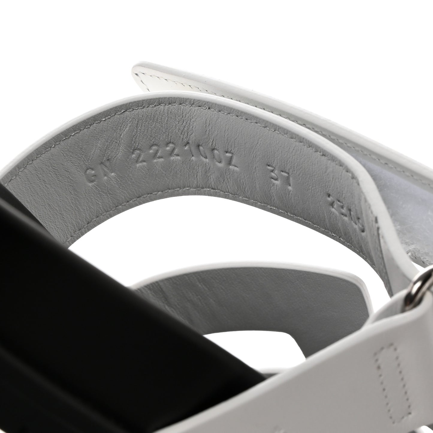 Calfskin Womens Chypre Sandals 37 White