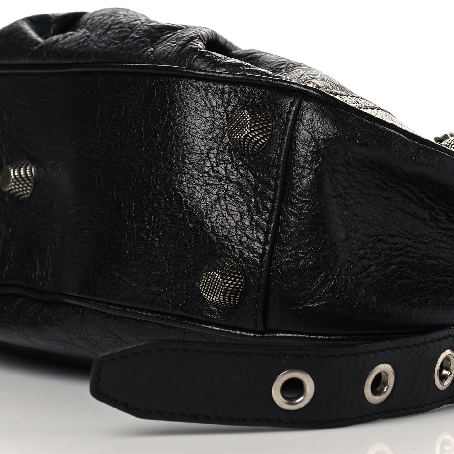 Agneau Arena Small Le Cagole Shoulder Bag Black