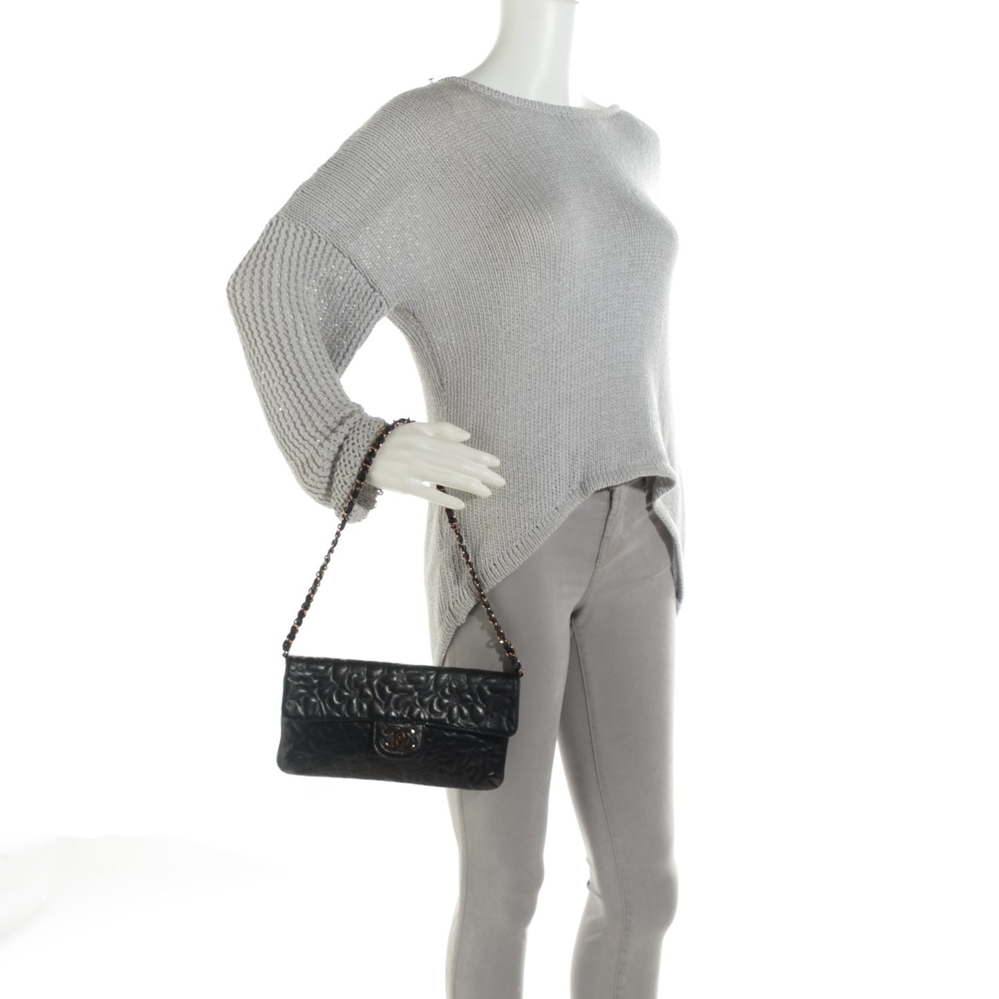 Lambskin Camellia Embossed Flap Pochette Black