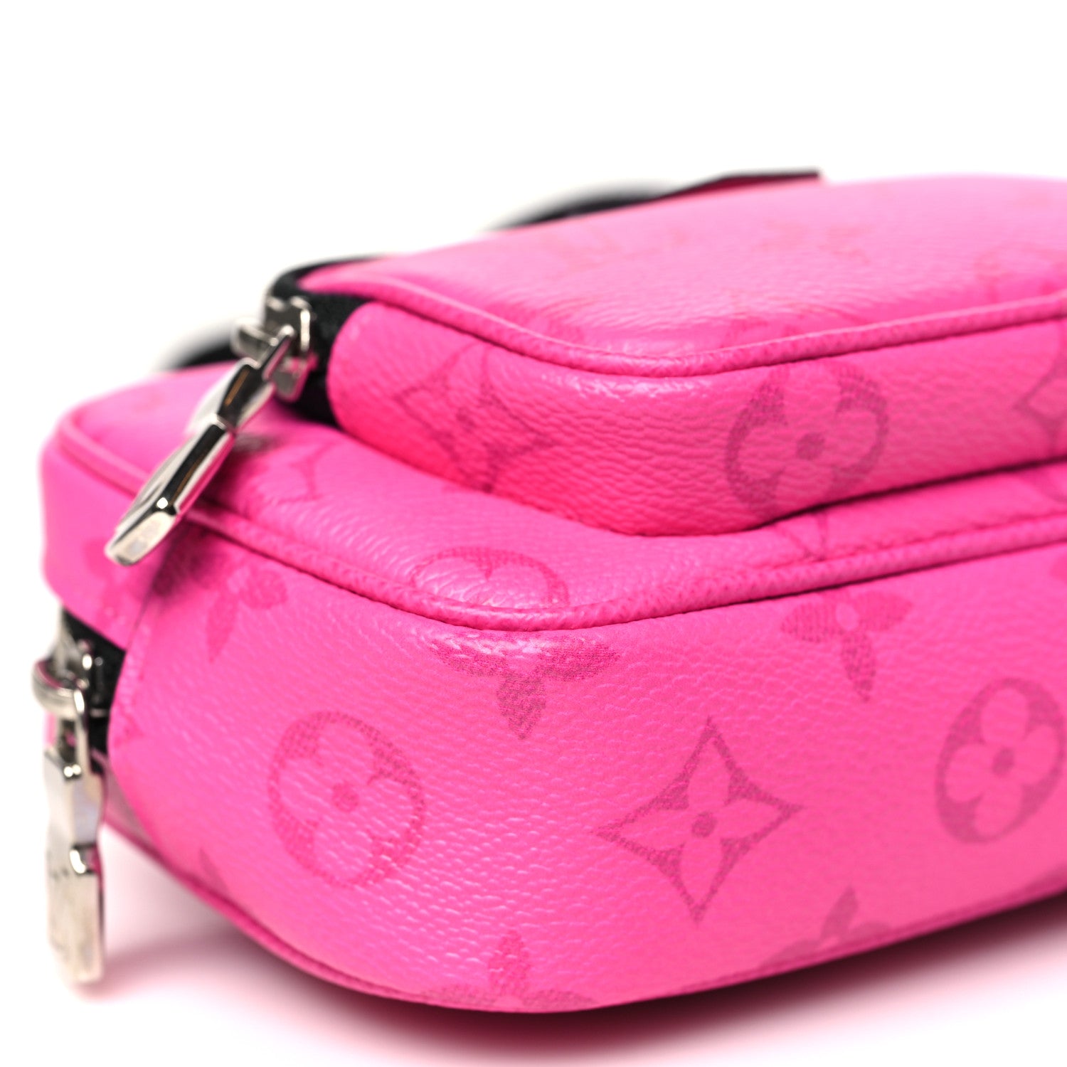 Louis Vuitton Taigarama Outdoor Pouch Fuchsia 7 of 8