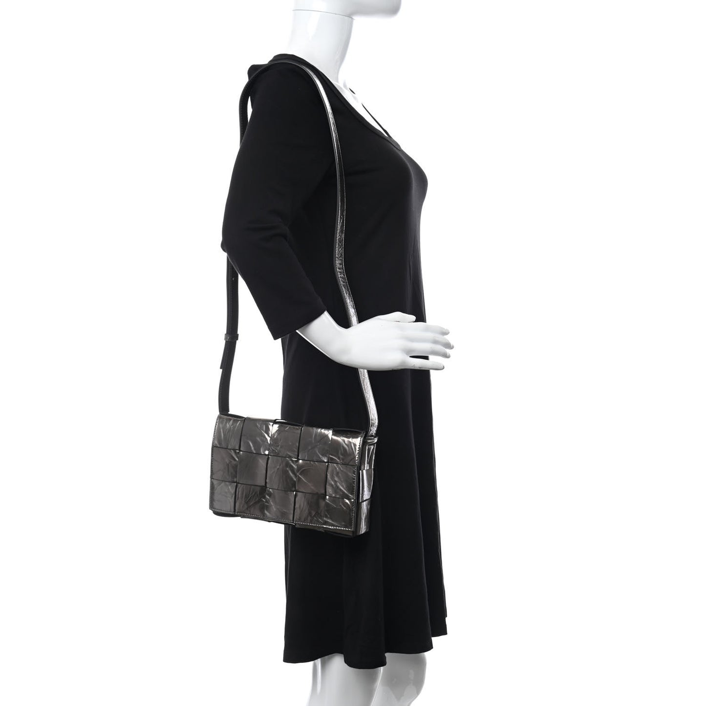 Metallic Crushed Calfskin Maxi Intrecciato Cassette Crossbody Bag Anchor