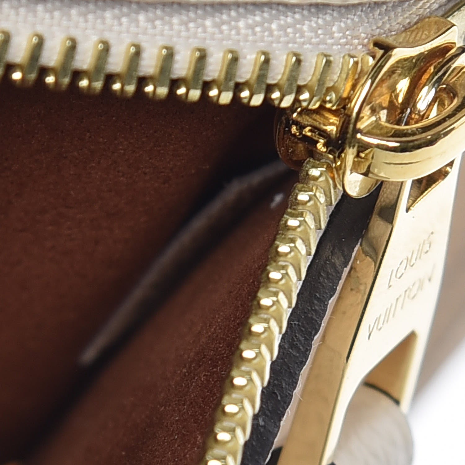 Louis Vuitton Empreinte Pochette Metis Creme 9 of 9